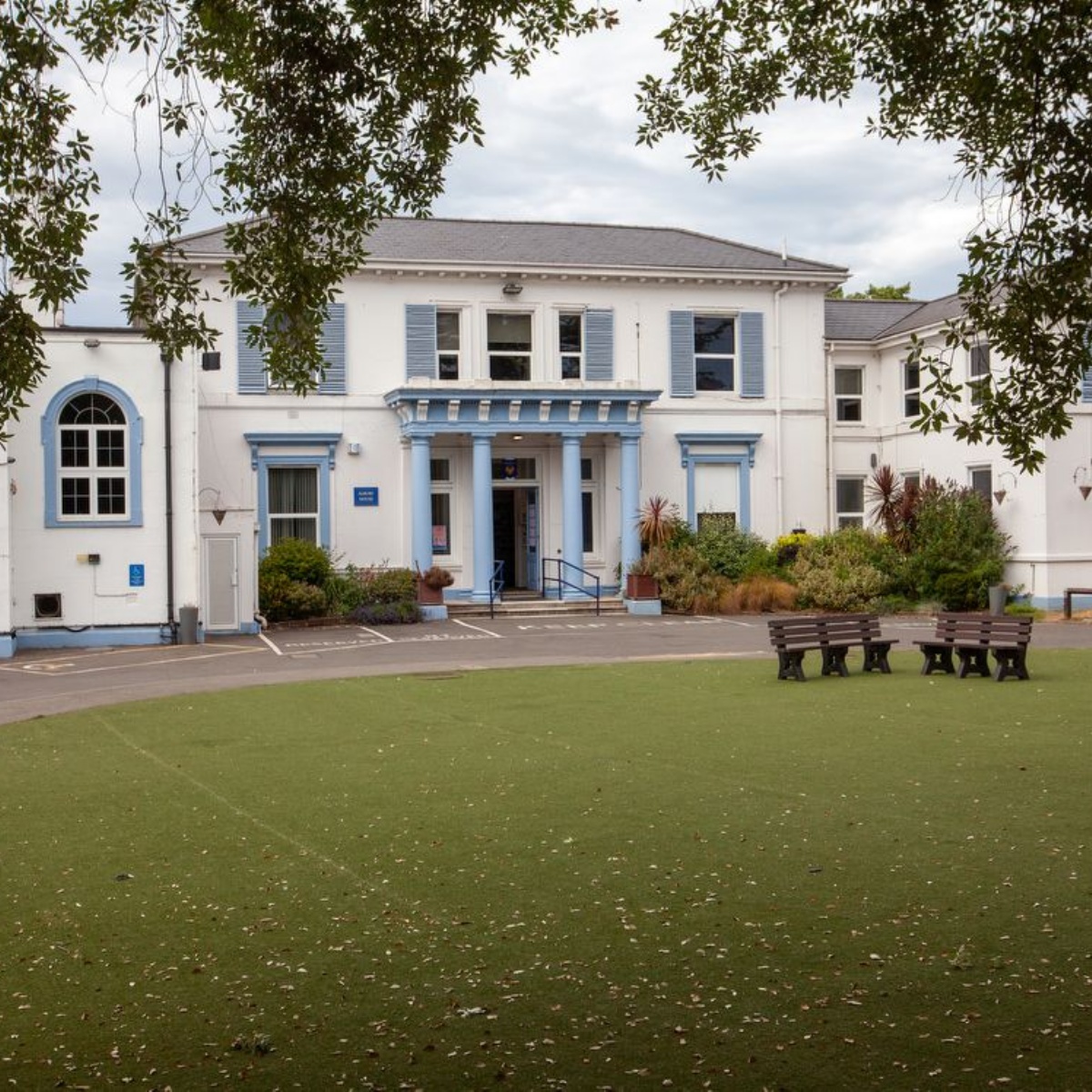 The Hollyfield School Open Evening & Open Day Tours